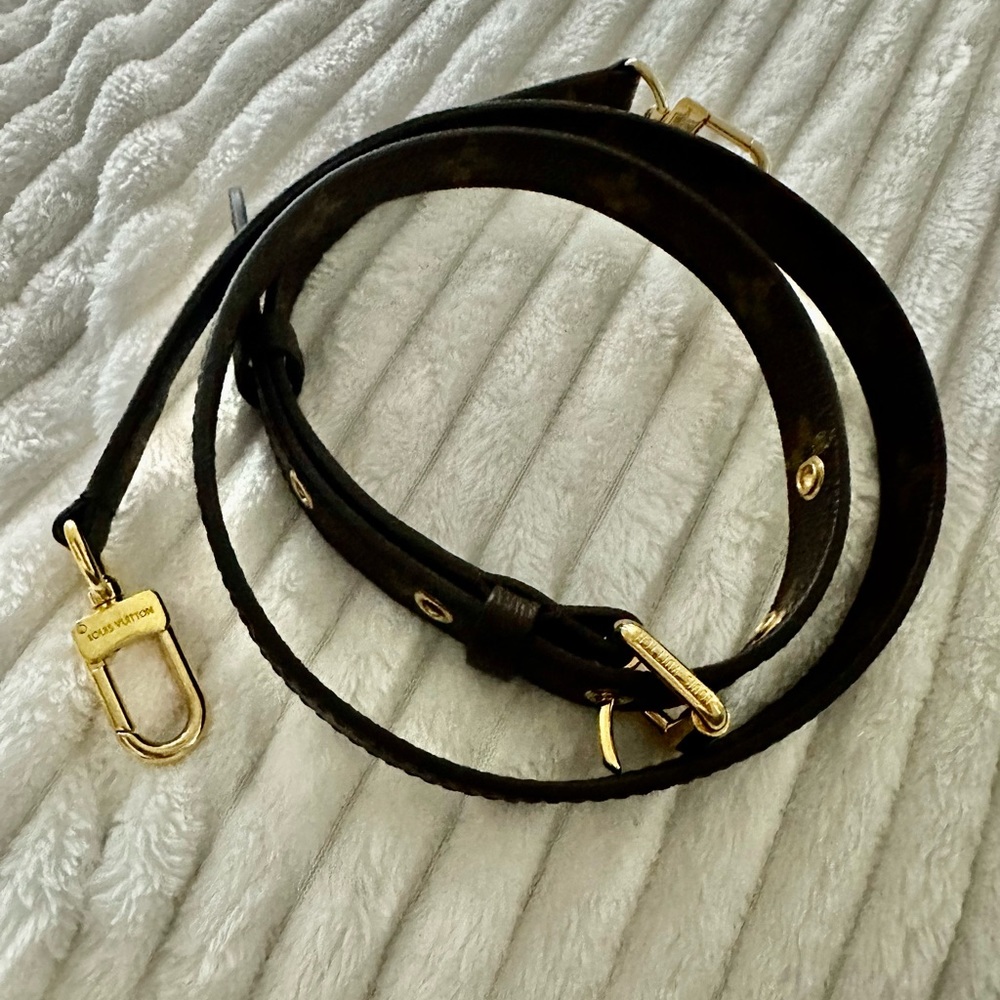 Authentic LV Bandoulier strap monogram. Like New!